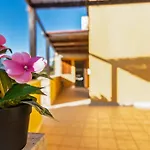 Mareli - Magnifica Con Piscina Villa Livorno