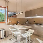 Mareli - Magnifica Con Piscina Villa Livorno