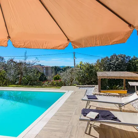 Villa Mareli - Magnifica Con Piscina Livorno