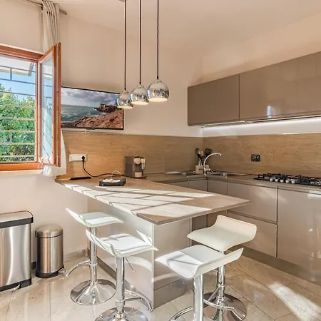 Mareli - Magnifica Con Piscina Villa Livorno