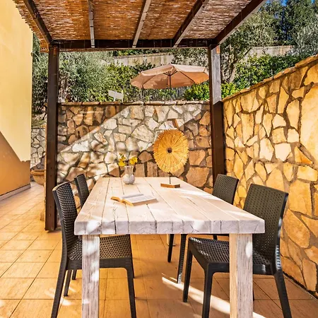 Mareli - Magnifica Con Piscina Villa Livorno